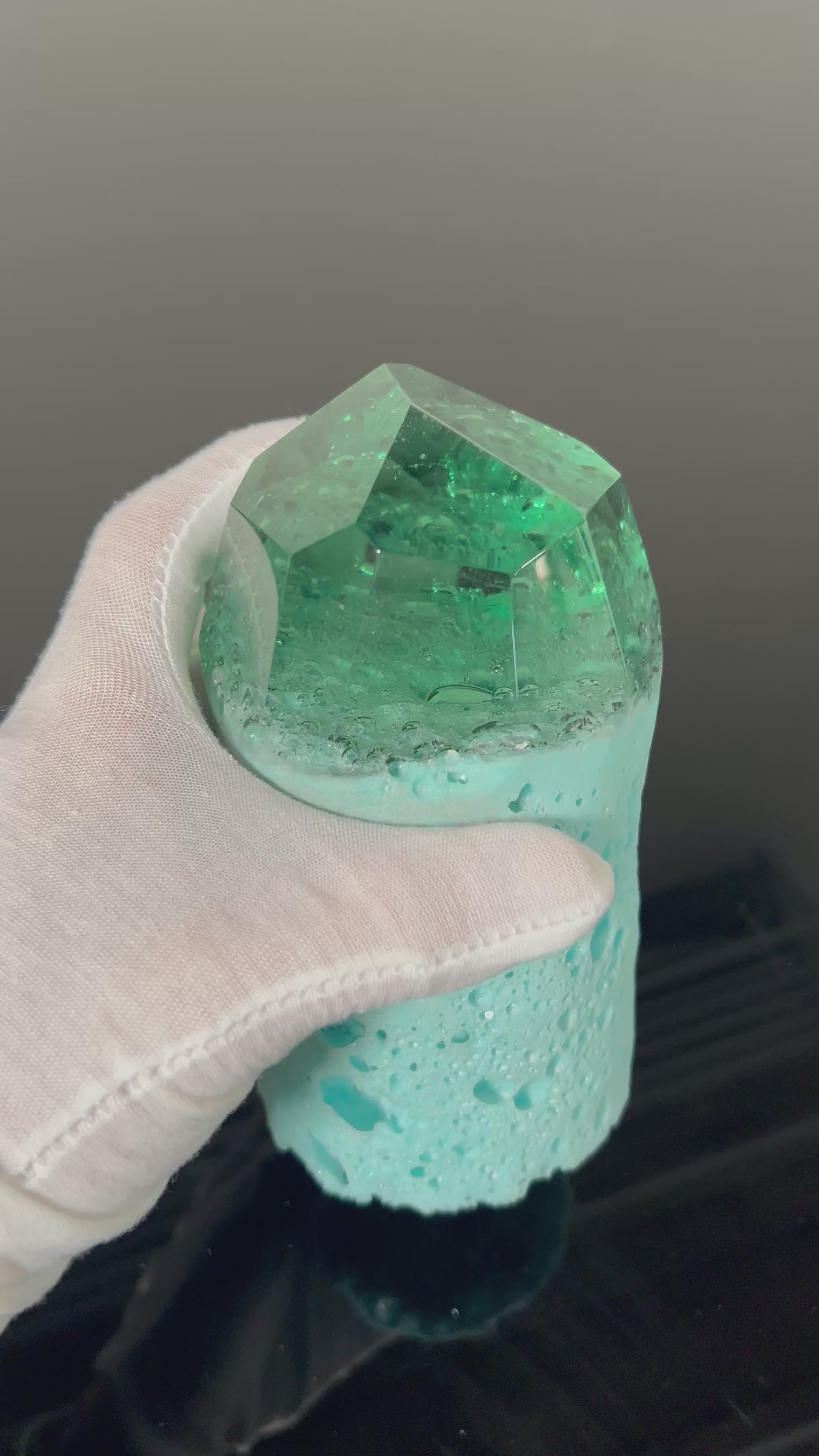 Seafoamite