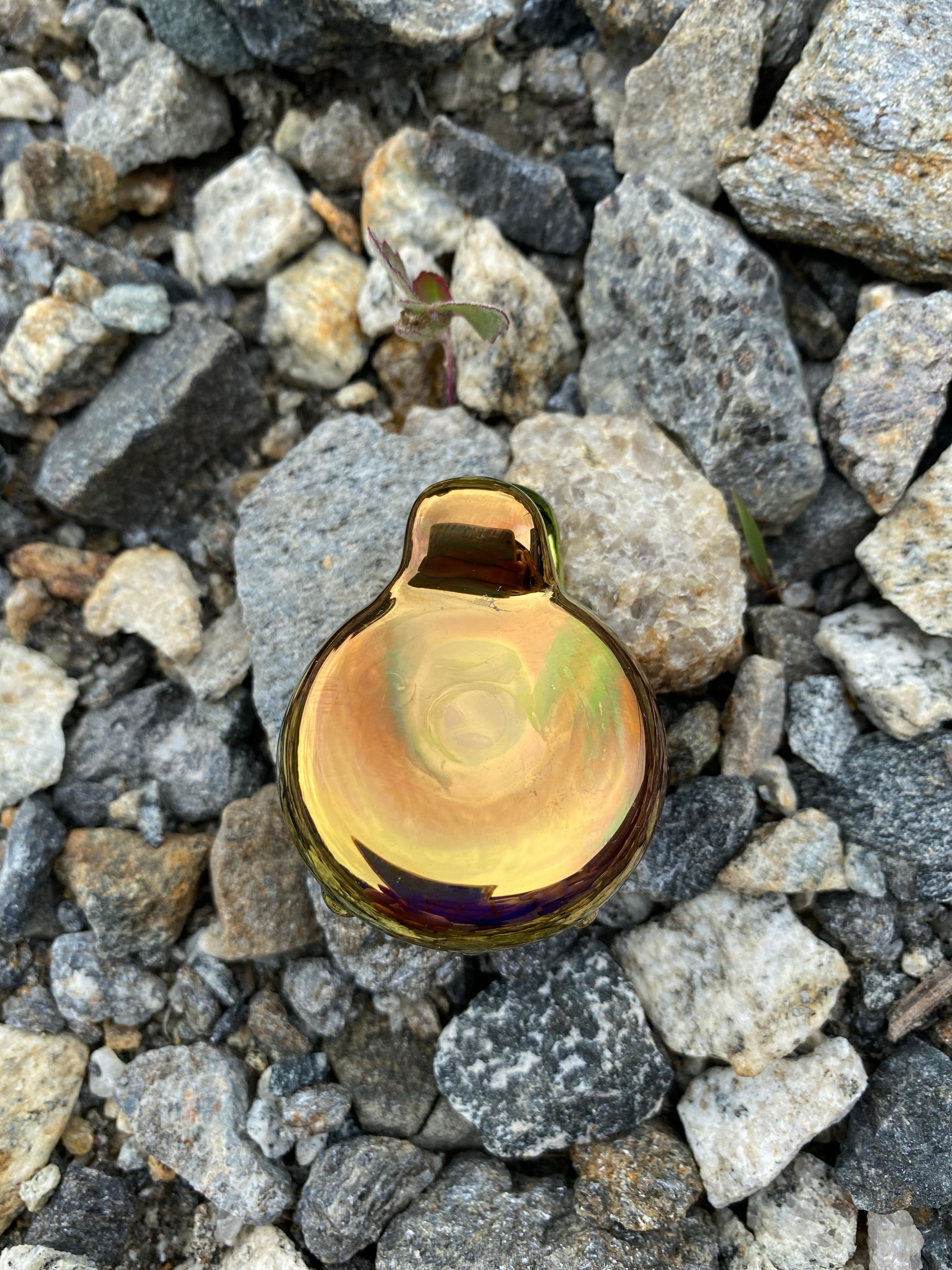 Golden Nodule pendant (spectrum)
